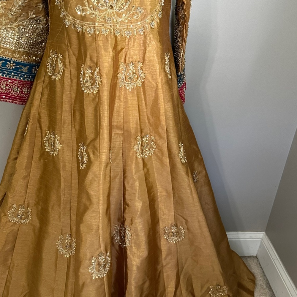 Embellished Golden Brown Traditional Evening Dress - Picture 3 of 14